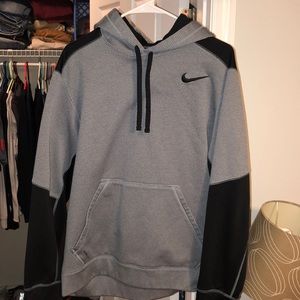 Nike therma fit hoodie